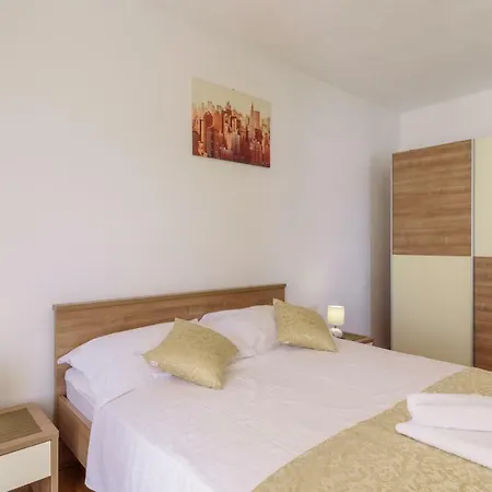 Renic * Kaštela